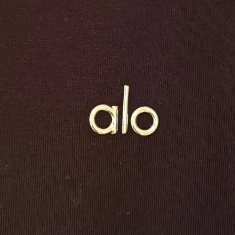 Alo Yoga Accolade Hoodie in Black